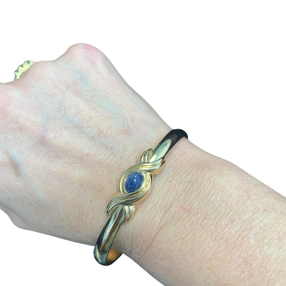 Avon “Blue Iris” Gold and Blue Stone cuff Bracelet NIB 1990 - Picture 1 of 6